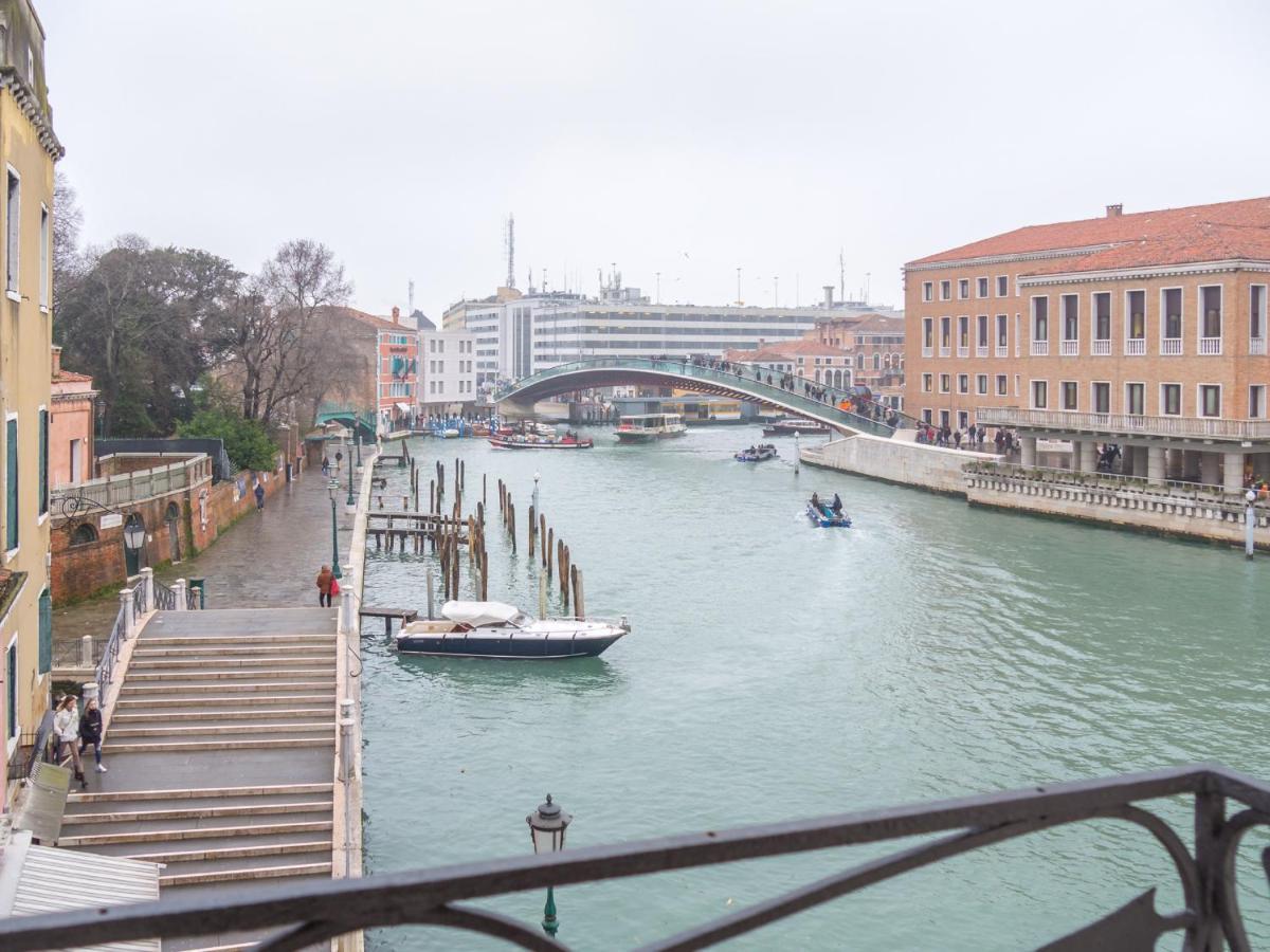 Grand Canal By Wonderful Italy * Venise